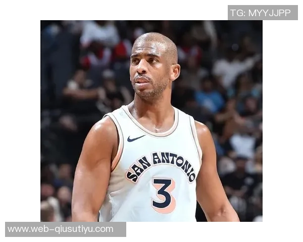 保罗适应快船角色变化努力实现生活与篮球的完美平衡