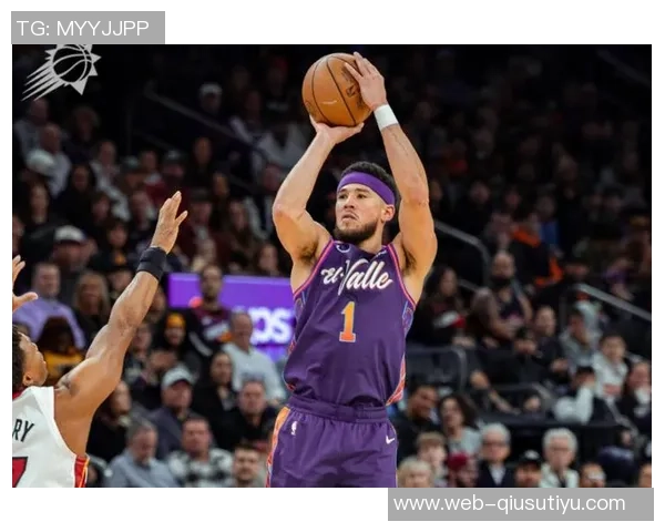 太阳主帅透露布克已恢复训练将持续评估其出战雷霆的可能性