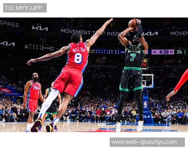 杰伦布朗半场表现平平7投3中三分命中率高但仅得8分助力球队需更努力