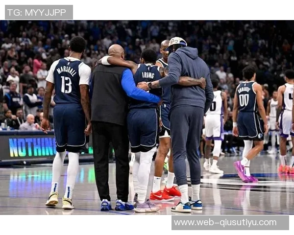 浓眉谈球队进攻体系强调球权转移与身体移动自己非常适应